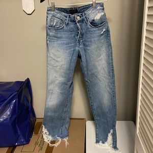 3x1 Frayed Denim
